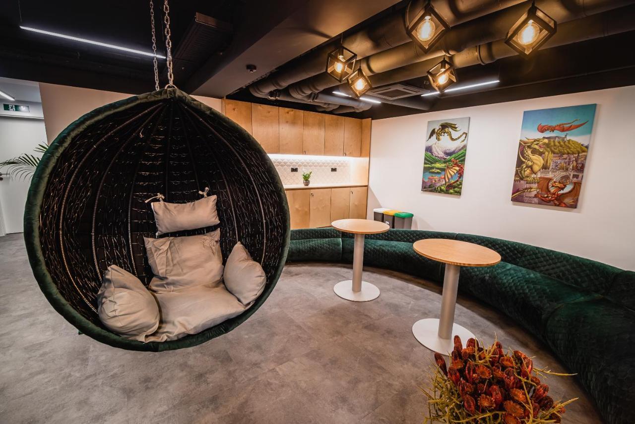 Dragons Dream Hostel リュブリャナ エクステリア 写真
